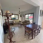 فيلة Ariadni بيسوري