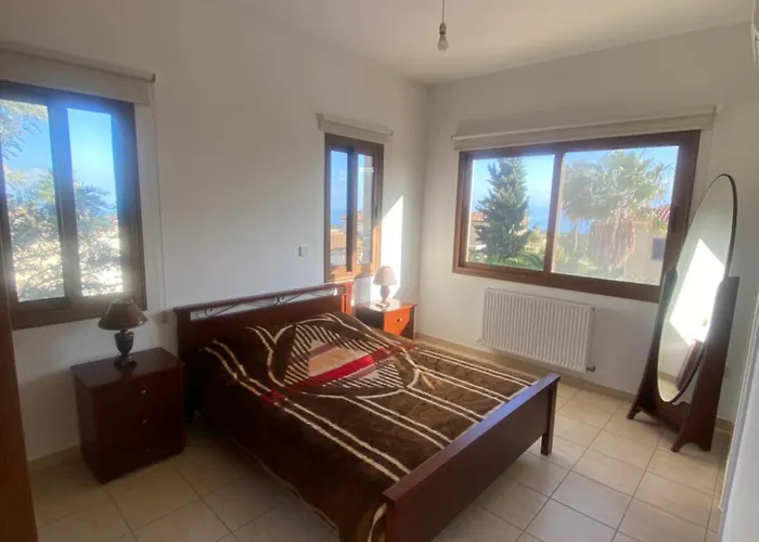 Ariadni Vila Pissouri